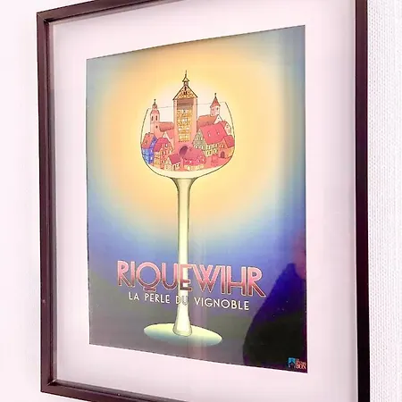 Appartement - La Cigogne - Balcon - Vue Degagee - Netflix - Wifi Fibre - Parking Gratuit - Quartier Populaire Colmar