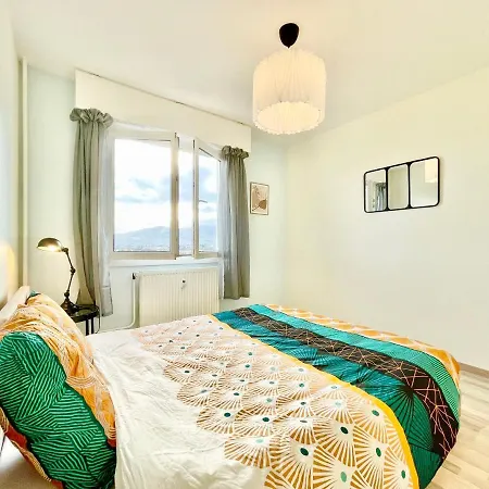 - La Cigogne - Balcon - Vue Degagee - Netflix - Wifi Fibre - Parking Gratuit - Quartier Populaire Colmar