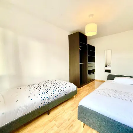 La Cigogne: Balcony Retreat With Netflix And Free Parking Colmar