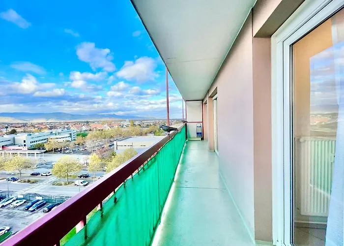 - La Cigogne - Balcon - Vue Dégagée - Netflix - Wifi Fibre - Parking Gratuit - Quartier Populaire *