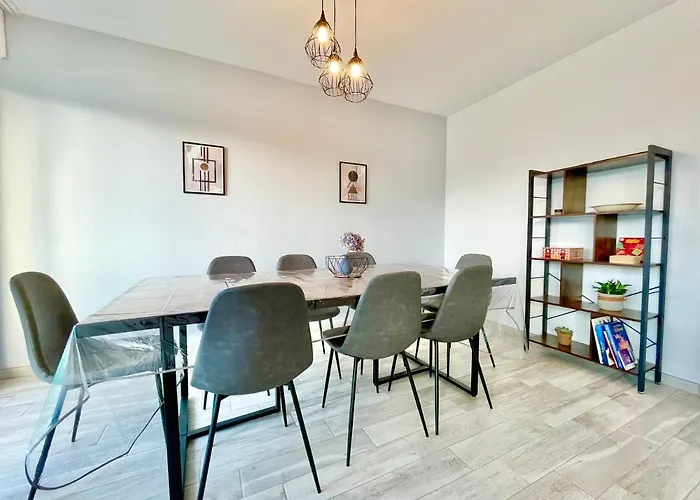 アパート - La Cigogne - Balcon - Vue Degagee - Netflix - Wifi Fibre - Parking Gratuit - Quartier Populaire *