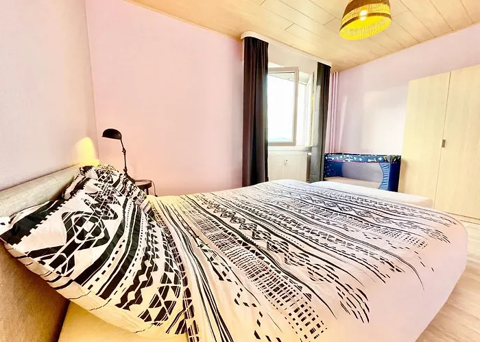 - La Cigogne - Balcon - Vue Dégagée - Netflix - Wifi Fibre - Parking Gratuit - Quartier Populaire * Colmar