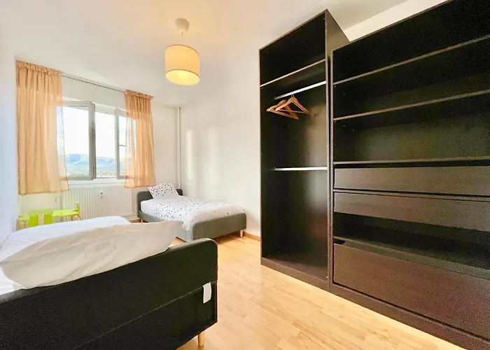 - La Cigogne - Balcon - Vue Dégagée - Netflix - Wifi Fibre - Parking Gratuit - Quartier Populaire * Colmar