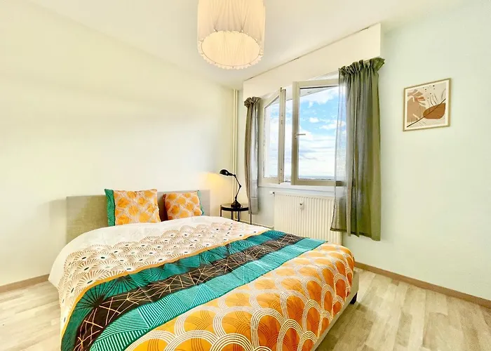 - La Cigogne - Balcon - Vue Dégagée - Netflix - Wifi Fibre - Parking Gratuit - Quartier Populaire * Colmar